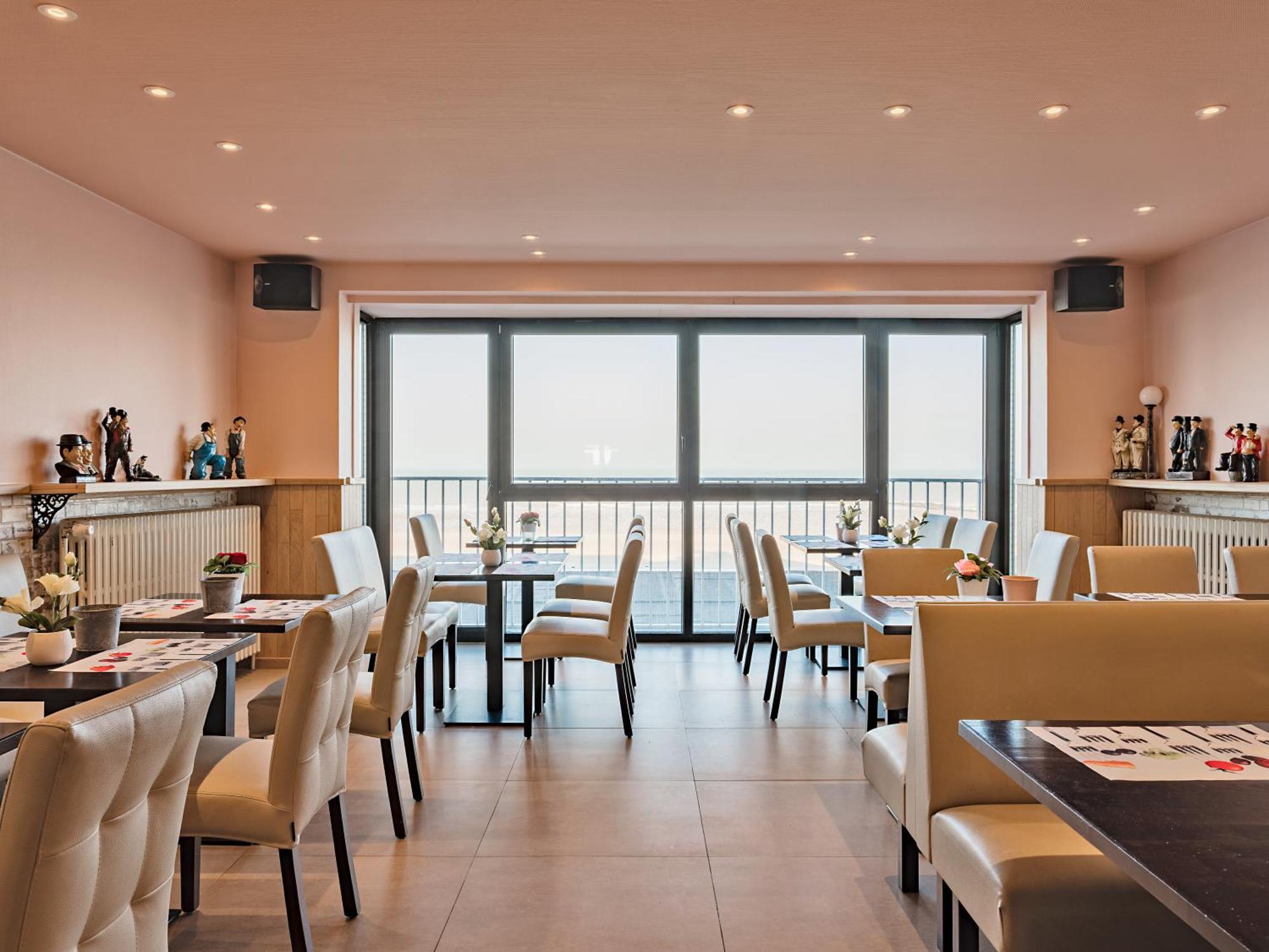 Hotel De Zeebries Budget Middelkerke Kültér fotó