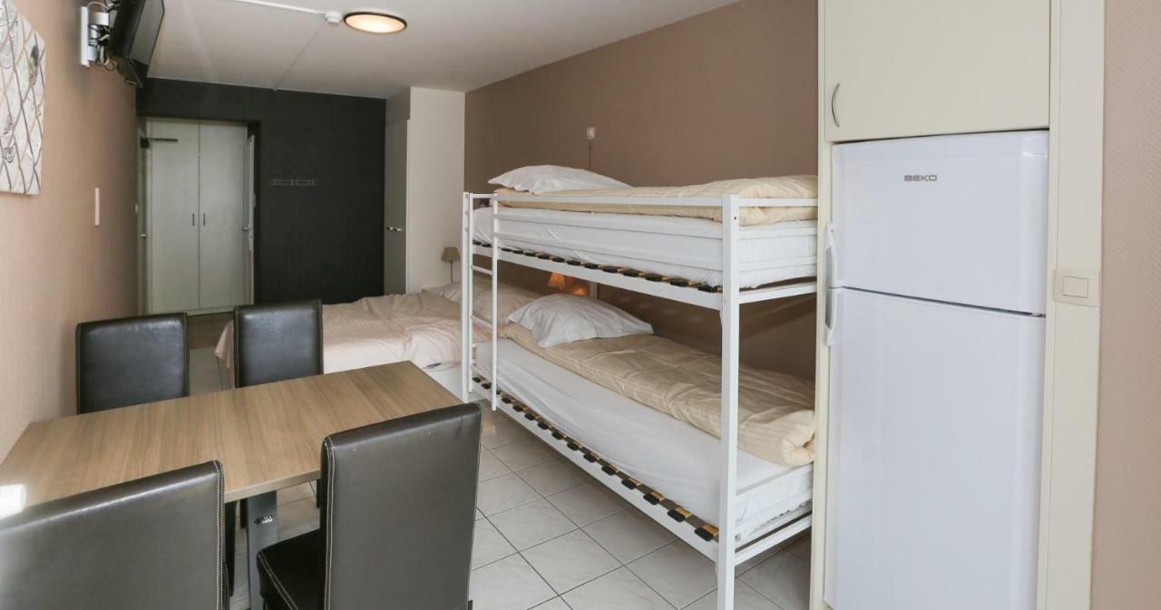 Hotel De Zeebries Budget Middelkerke Kültér fotó